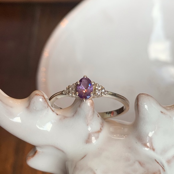 Oval Amethyst Ring NWOT - Picture 2 of 8
